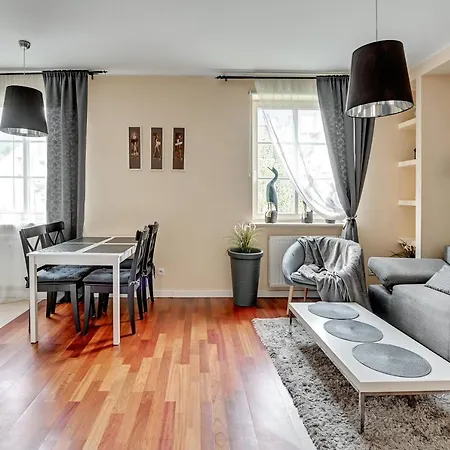 Apartament Pod Trzema Niebieskimi Kaczorami 아파트