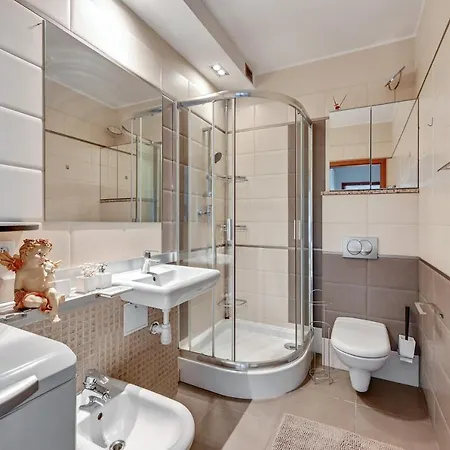 Apartament Pod Trzema Niebieskimi Kaczorami Apartman