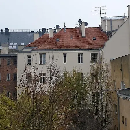 Apartament Pod Trzema Niebieskimi Kaczorami Apartman